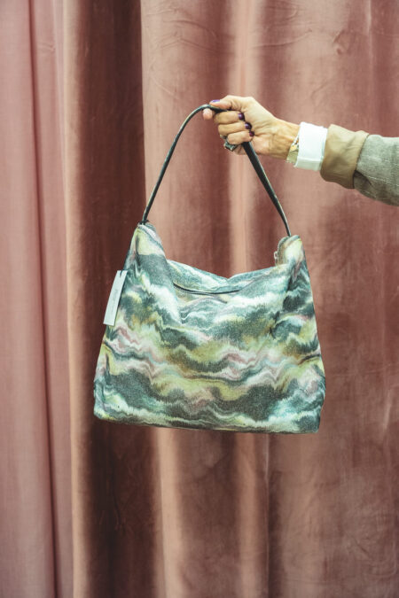 Borsa L’Aura Astuccio Big Medium con fantasia multicolor